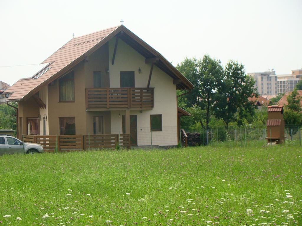 Hotel Colt De Rai Covasna Exteriér fotografie