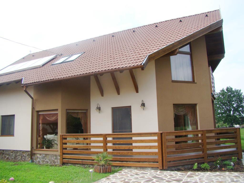 Hotel Colt De Rai Covasna Exteriér fotografie